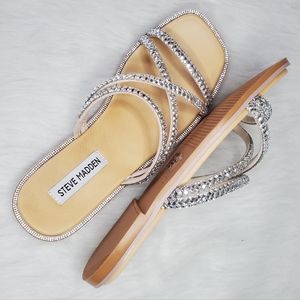 New! Steve Madden Rhinestone Embellished Open Toe, Slip On Sandal. Size 6 Womens